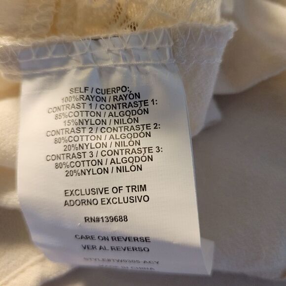 Taylor & Sage Women's Long Sleeve Pullover Shirt NWT - Picture 7 of 8